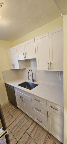 15610 NE 6th Avenue 37b, Miami, FL 33162