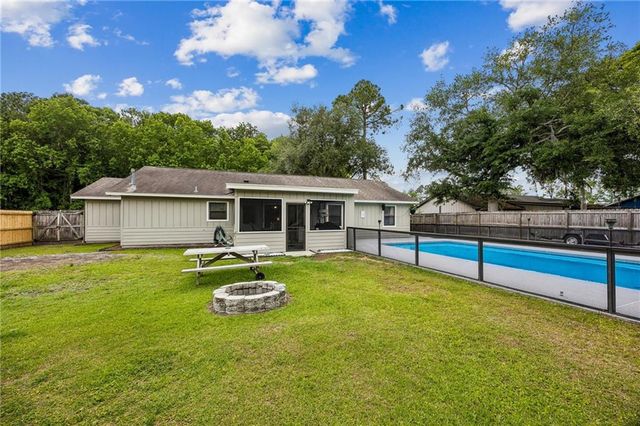 204 N Woodvalley Drive, Kingsland, GA 31548