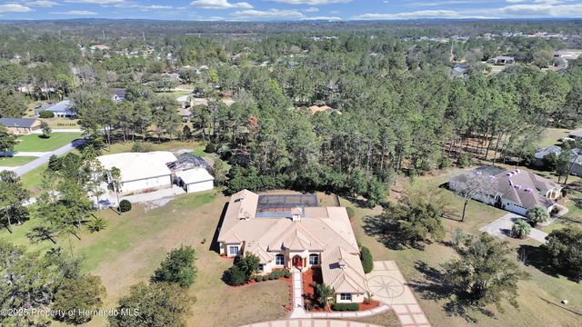 9460 BEARFOOT Trail, Weeki Wachee, FL 34613