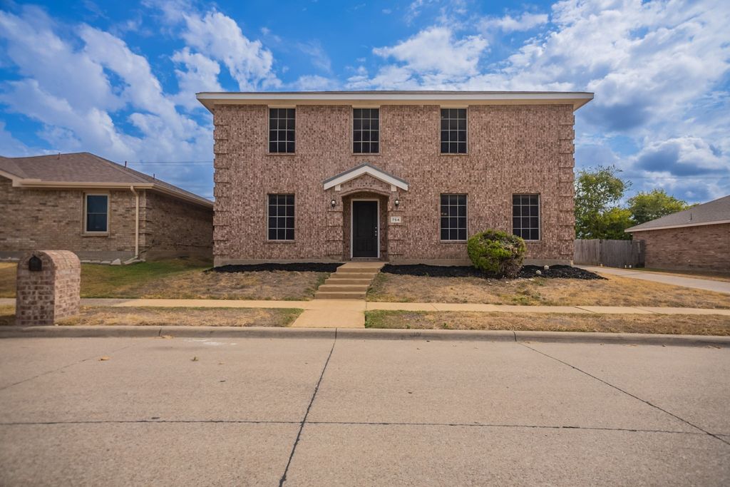754 Mission Lane, Lancaster, TX 75146