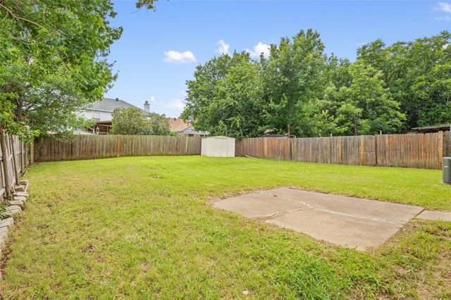804 Wyndham Place, Arlington, TX 76017