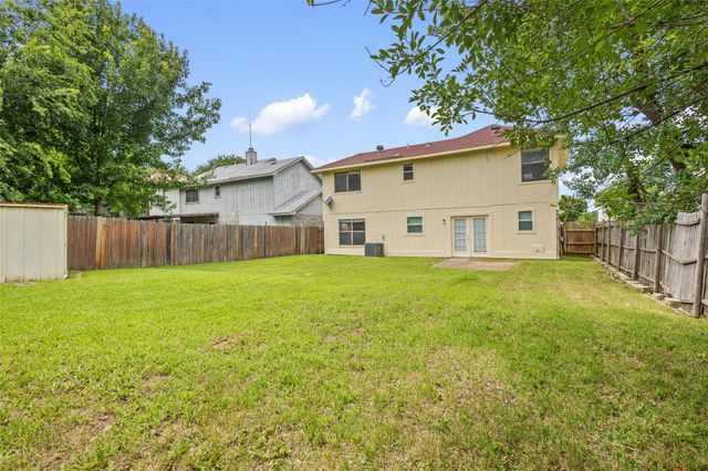 804 Wyndham Place, Arlington, TX 76017