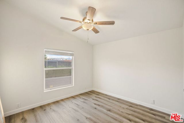 8250 Lankershim Boulevard 33, North Hollywood, CA 91605