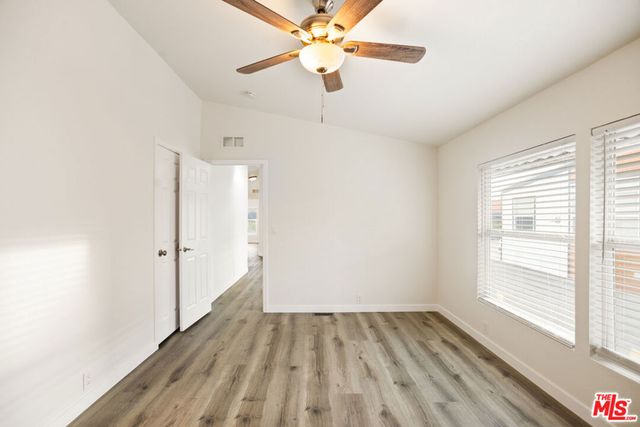 8250 Lankershim Boulevard 33, North Hollywood, CA 91605