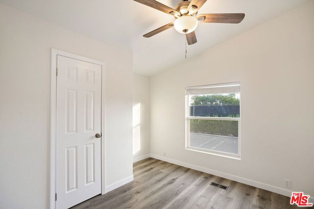 8250 Lankershim Boulevard 33, North Hollywood, CA 91605