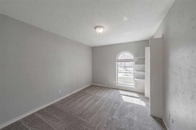 714 Woodlawn Lane, Grand Prairie, TX 75052