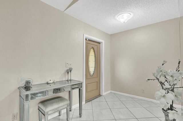 105 Sunflower Circle, Royal Palm Beach, FL 33411