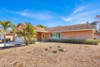 105 Sunflower Circle, Royal Palm Beach, FL 33411