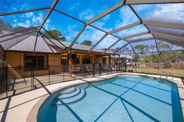 8446 92nd Avenue, Vero Beach, FL 32967