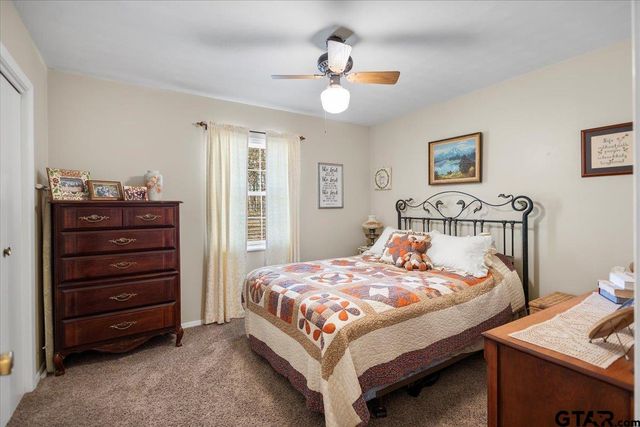 109 Biloxi St, Henderson, TX 75652