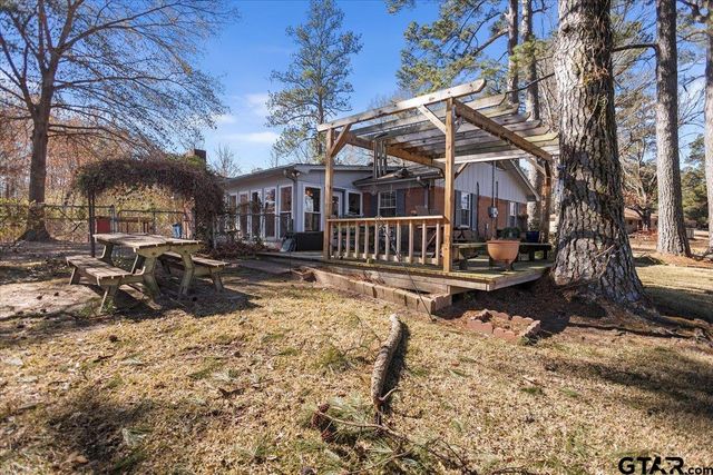 109 Biloxi St, Henderson, TX 75652