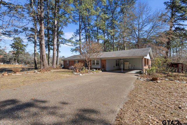 109 Biloxi St, Henderson, TX 75652