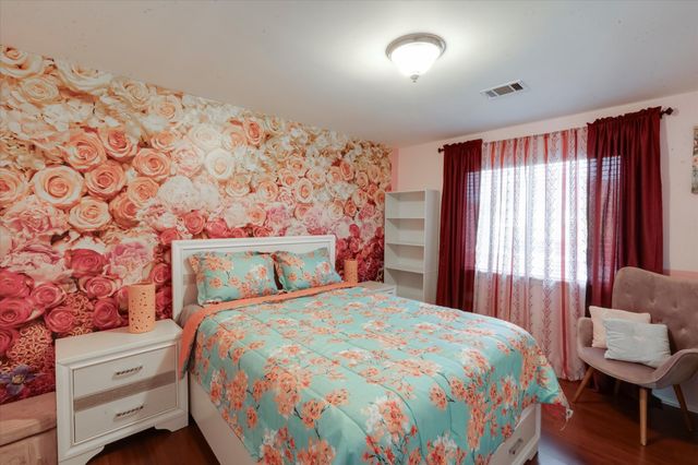 2071 Sunset Lane, Lewisville, TX 75067