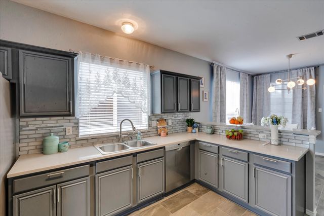 2071 Sunset Lane, Lewisville, TX 75067