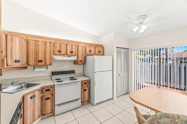 704 Sunny Pine Way C, Greenacres, FL 33415