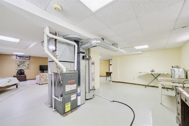 2521 Crescent Beach Road, Manistee, MI 49660