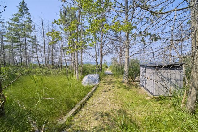 2521 Crescent Beach Road, Manistee, MI 49660