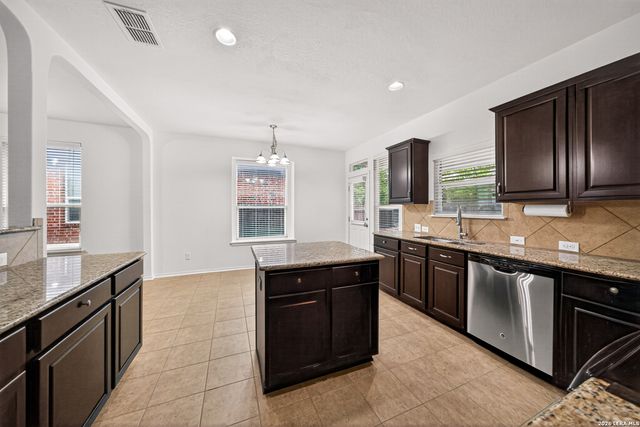 12143 Potter Circle, San Antonio, TX 78253