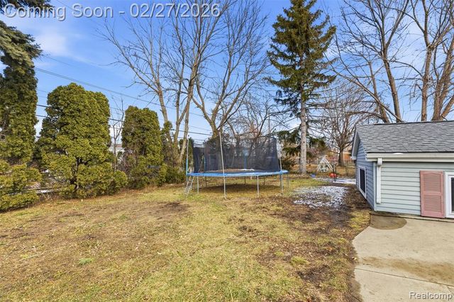 3149 Menge Avenue, Warren, MI 48091