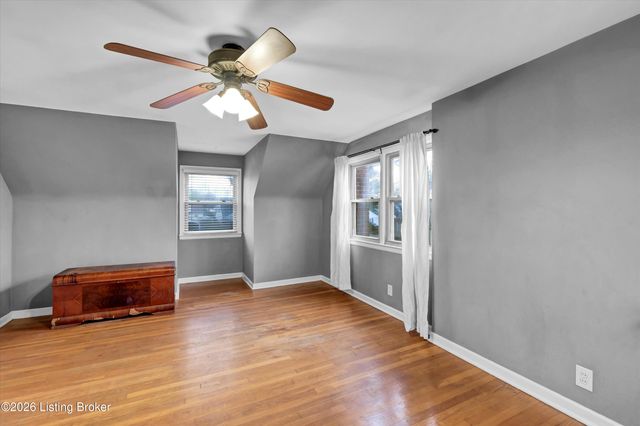 3010 Talisman Rd, Louisville, KY 40220