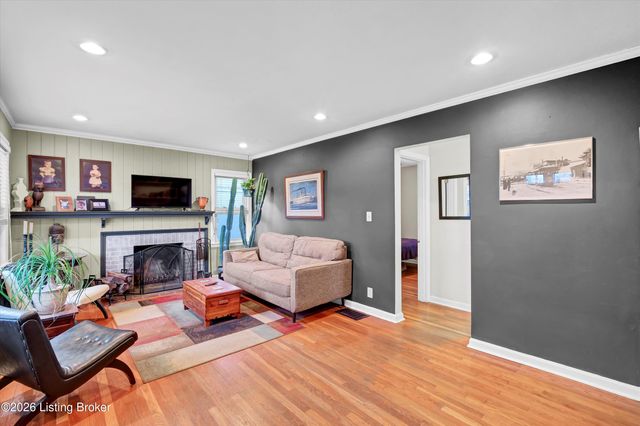 3010 Talisman Rd, Louisville, KY 40220