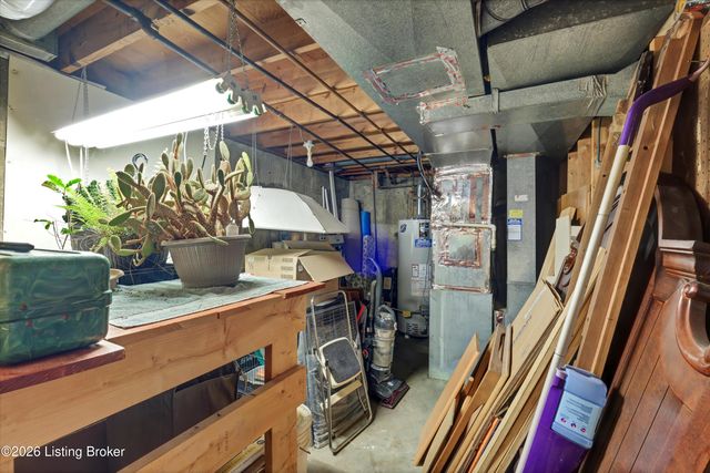 3010 Talisman Rd, Louisville, KY 40220