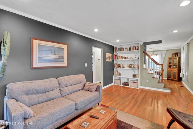 3010 Talisman Rd, Louisville, KY 40220