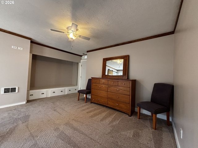 46788 SUNSET Ave, Westfir, OR 97492