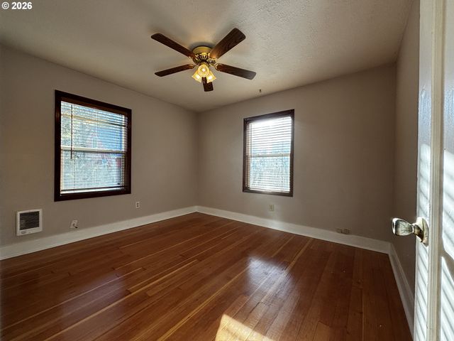 46788 SUNSET Ave, Westfir, OR 97492