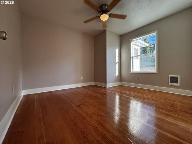 46788 SUNSET Ave, Westfir, OR 97492