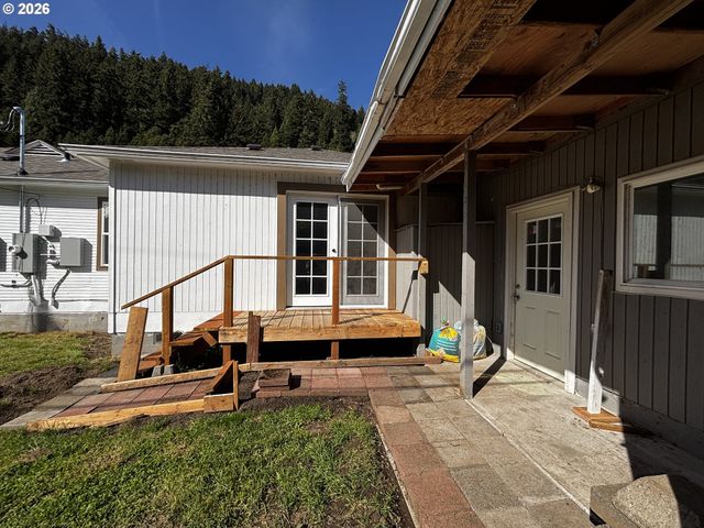 46788 SUNSET Ave, Westfir, OR 97492