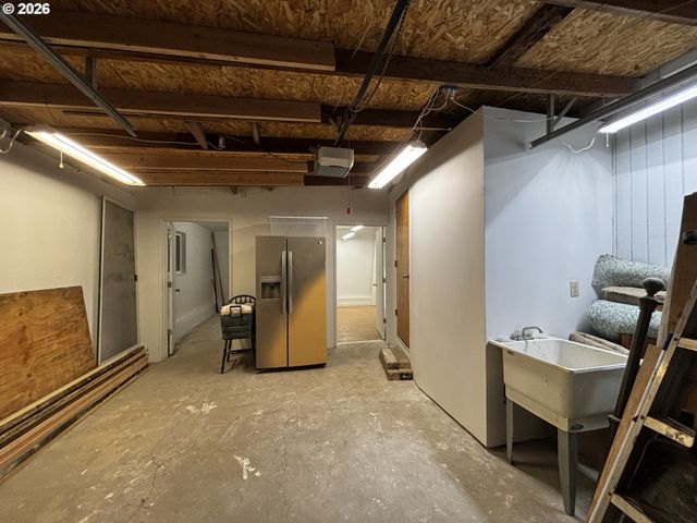 46788 SUNSET Ave, Westfir, OR 97492