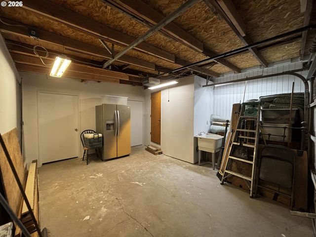 46788 SUNSET Ave, Westfir, OR 97492