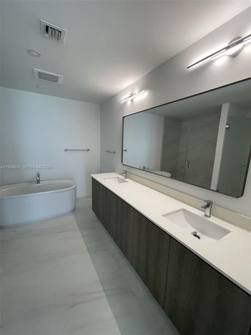 17550 Collins Ave 1505, Sunny Isles Beach, FL 33160