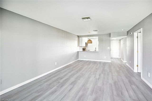 6220 Augusta DR 410, Fort Myers, FL 33907