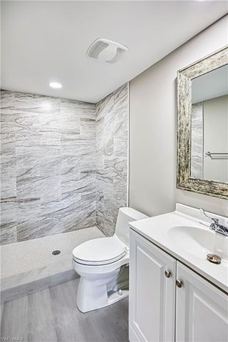 6220 Augusta DR 410, Fort Myers, FL 33907