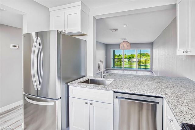 6220 Augusta DR 410, Fort Myers, FL 33907