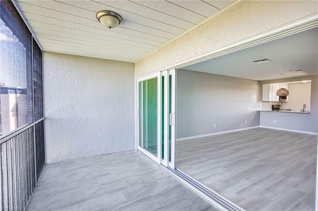 6220 Augusta DR 410, Fort Myers, FL 33907