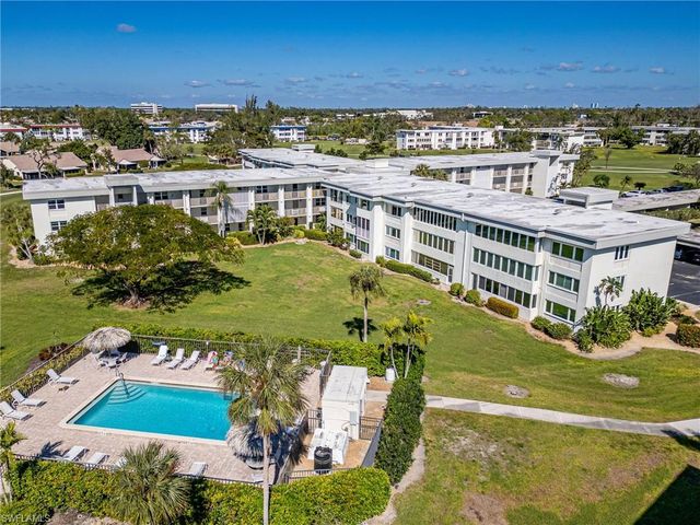 6220 Augusta DR 410, Fort Myers, FL 33907