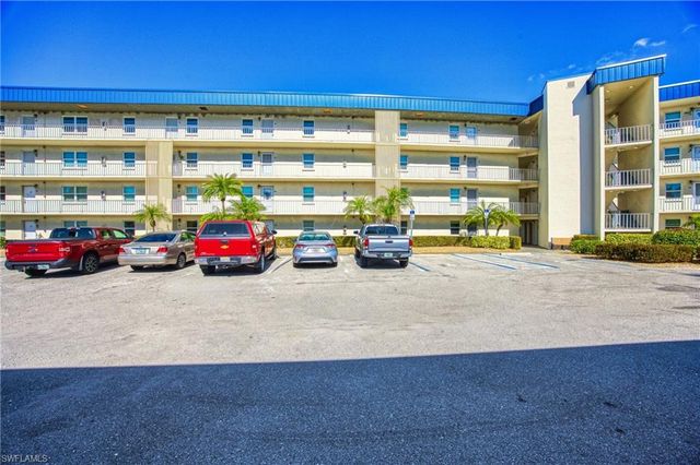 6220 Augusta DR 410, Fort Myers, FL 33907