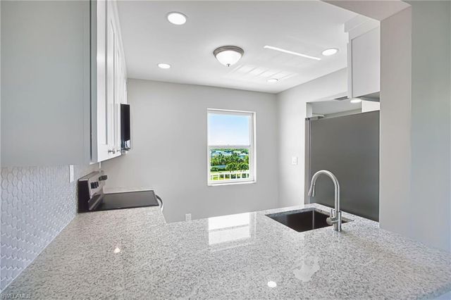 6220 Augusta DR 410, Fort Myers, FL 33907