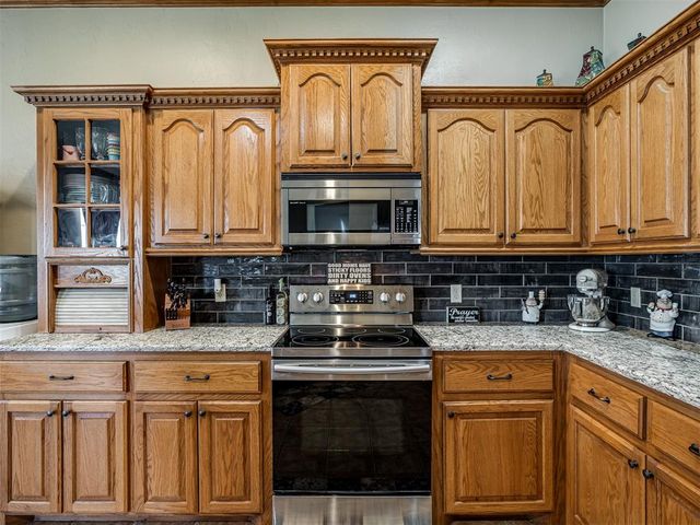3840 Pachem Avenue, Harrah, OK 73045