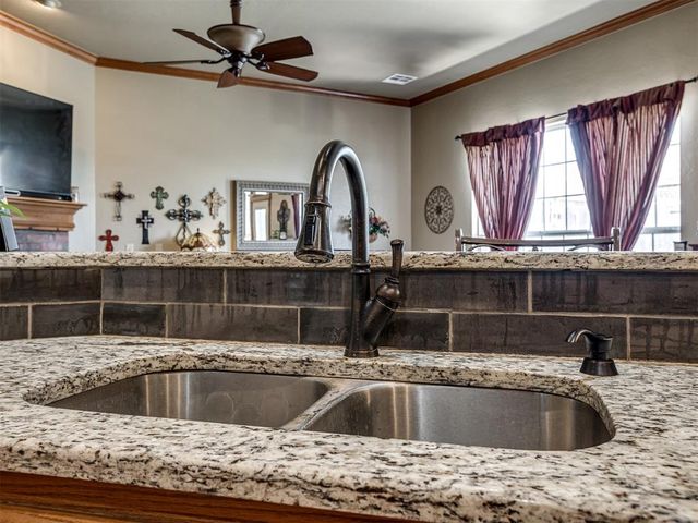 3840 Pachem Avenue, Harrah, OK 73045