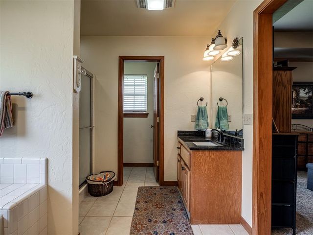 3840 Pachem Avenue, Harrah, OK 73045