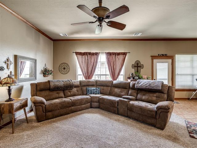 3840 Pachem Avenue, Harrah, OK 73045