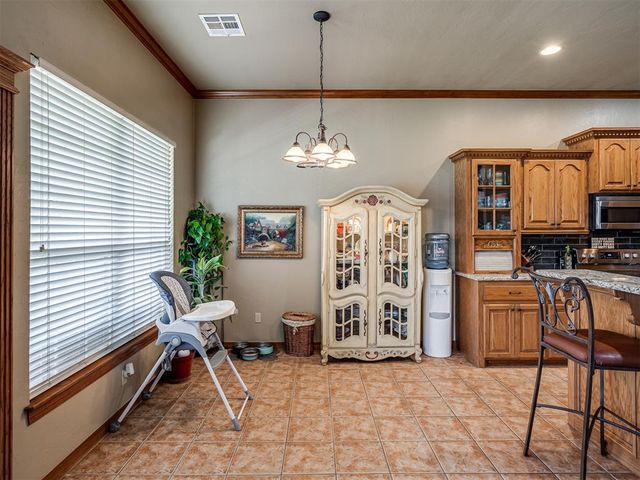 3840 Pachem Avenue, Harrah, OK 73045