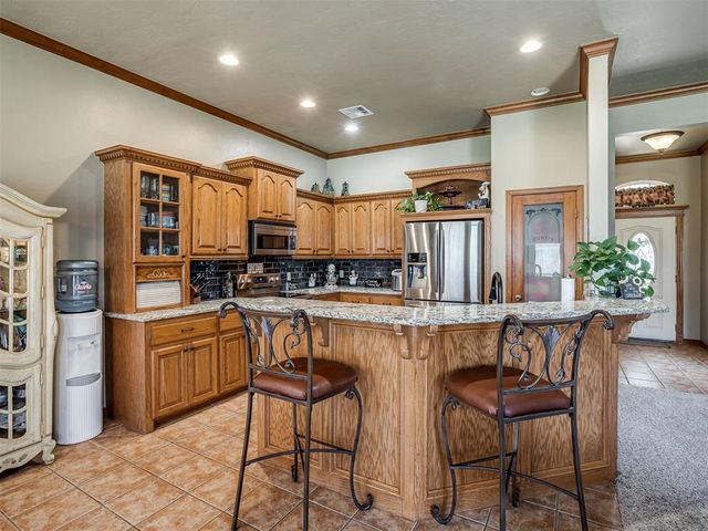 3840 Pachem Avenue, Harrah, OK 73045
