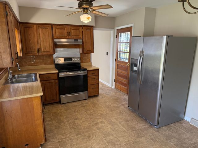 221 Stratford Drive, Richmond, KY 40475