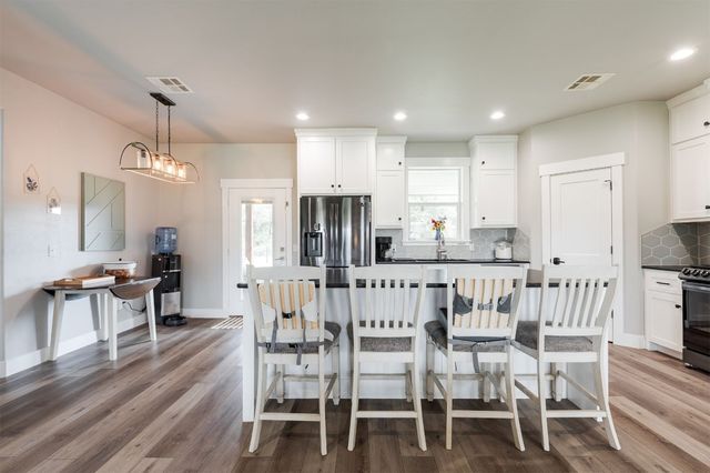337030 E 1016 Road, Meeker, OK 74855