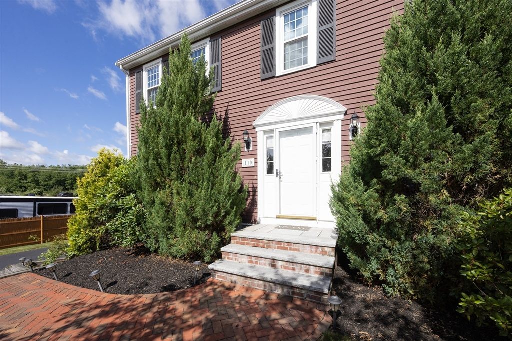 110 Cobblestone Lane, Bridgewater, MA 02324